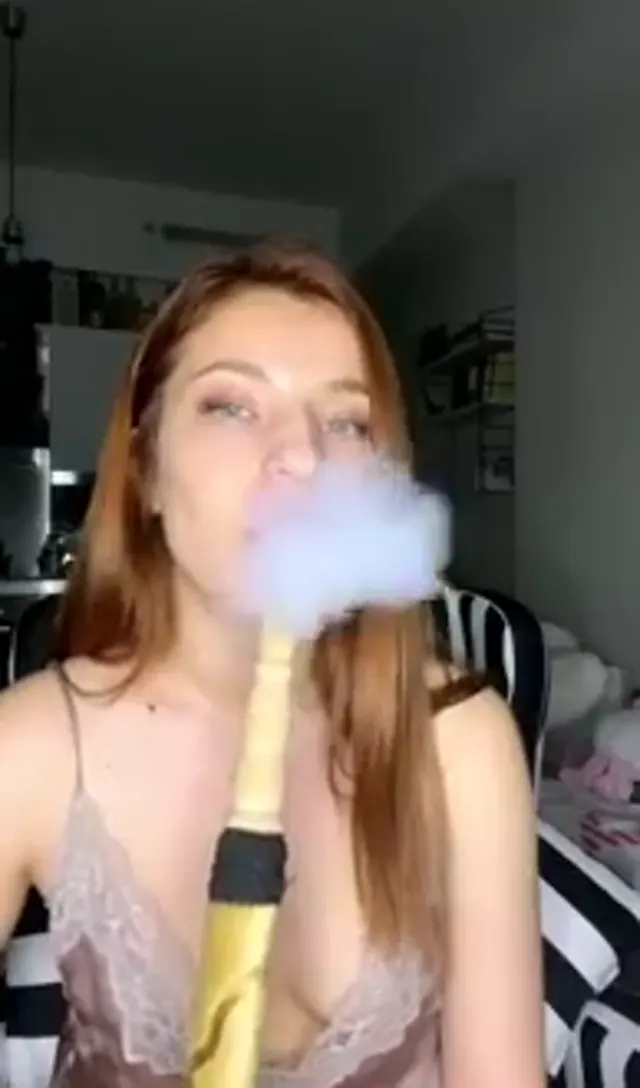 Adakızı ifşa Güzeller güzeli seksi hatunun yayını — Tango Adakızı — Canlı Yayınlar · sahne 2