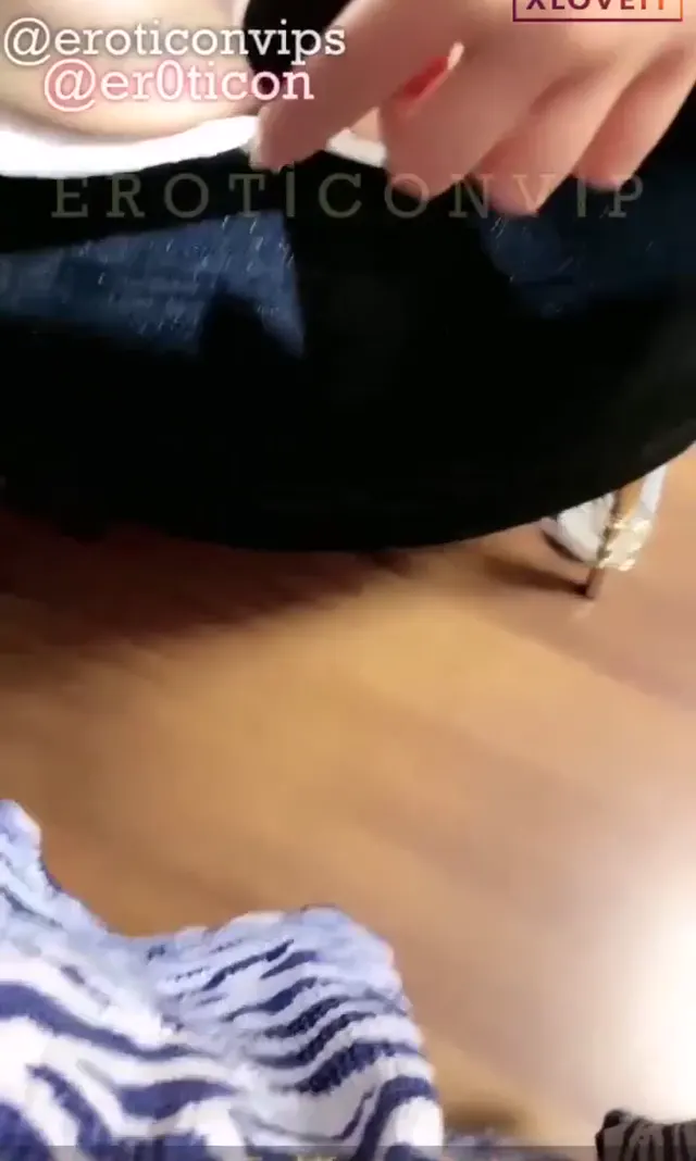 Arden ifşa Kankası amına dildo sapladı — Tango Arden — Canlı Yayınlar · sahne 2