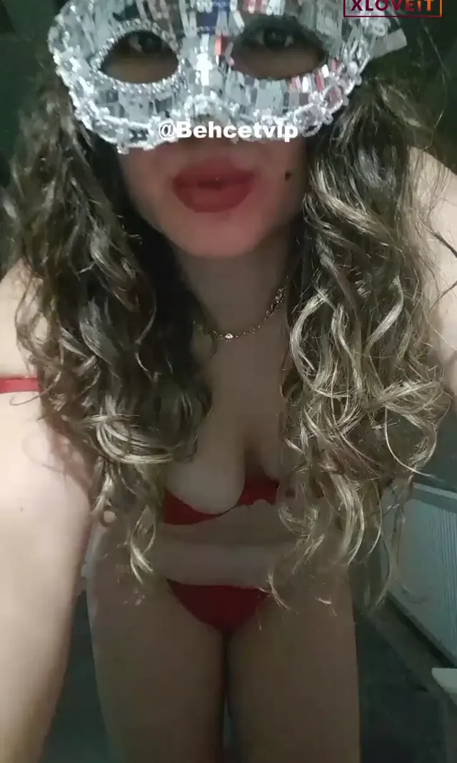 Ateşli Deren ifşa Uzun nude yayınını seyret — Canlı Yayınlar · sahne 2