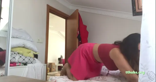 Ayşe Akdemir — Ayşe Akdemir · sahne 2