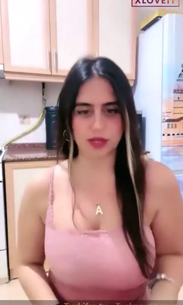 Ayşe Elbi ifşa Tango yayında üzerine su döktü — Ayşe Elbi — Canlı Yayınlar · sahne 1