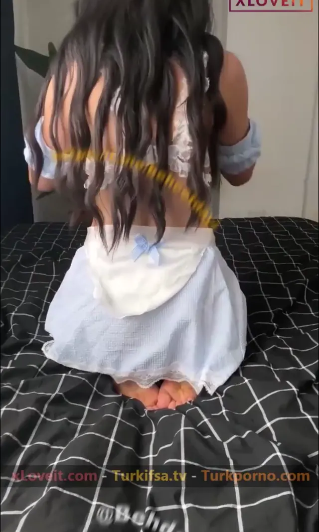BabyDuru ifşa Taptaze amcığını titreşimliyle tatmin etti — BabyDuru — Türk ifşa · sahne 1