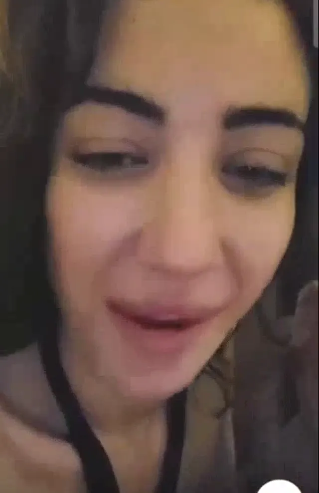 BenPoine ifşa Sevgilisiyle yayında kafası güzel sevişti — Tango Poine — Bedava Porno · sahne 3