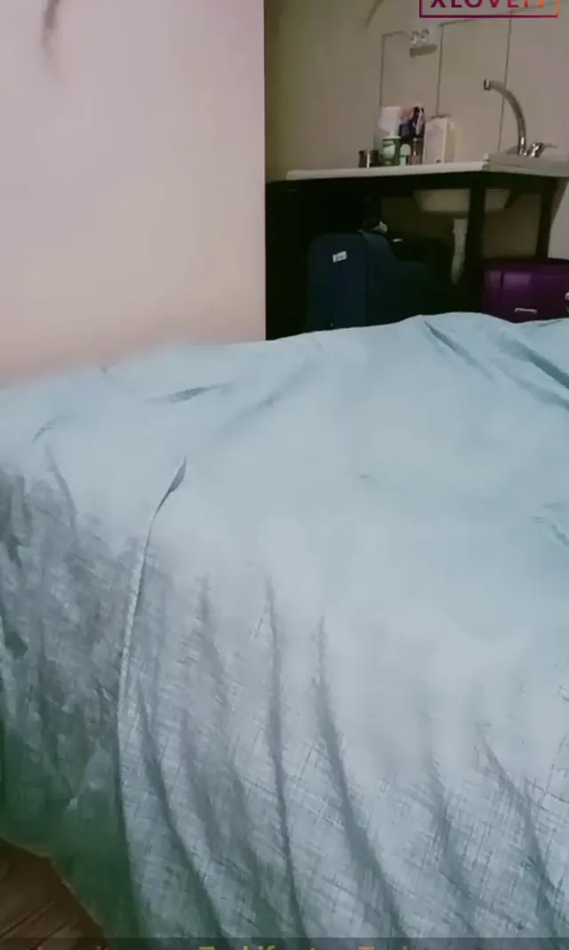 Beyza — Beyza ifşa Götüne zoom yapıp amcık gösterdi · sahne 1