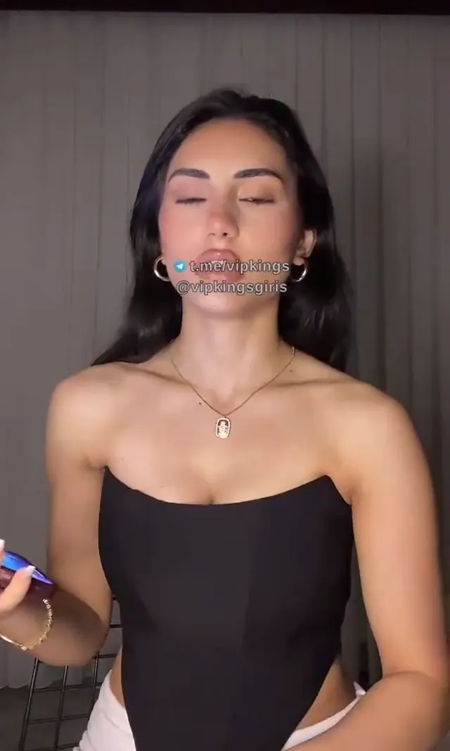 Bigo Ayşe Seksi Esmerden mini etekli yayın — Canlı Yayınlar · sahne 1