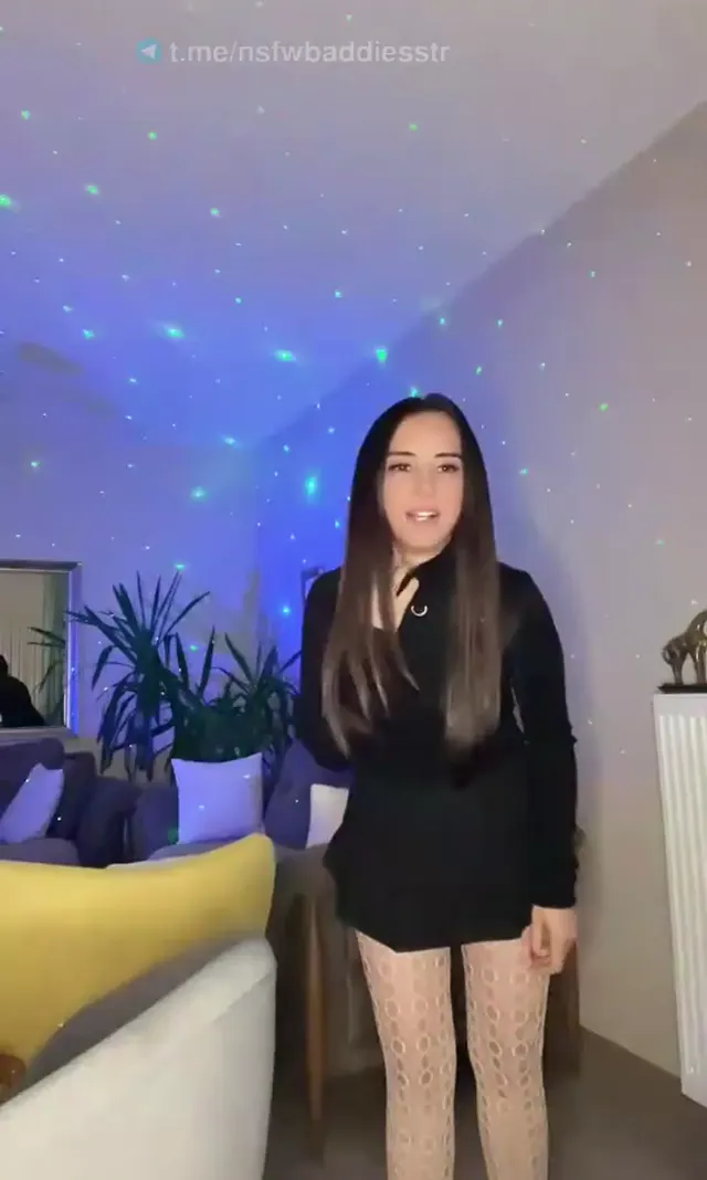 Bigo Bio ifşa Güzel hatunun canlı yayın videosu — Canlı Yayınlar · sahne 3