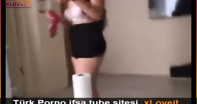 Boşal görsünler Ablasının karşısında — Amatör Porno · sahne 1