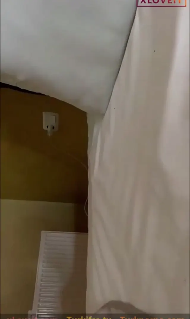Canlı Porno Peloş kucakta acıyınca domalıp sikildi — Amatör Porno · sahne 3