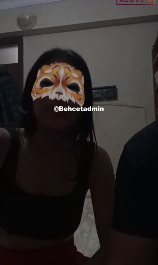 Canlı Sikiş Songül yayında sakso çekip siktirdi — Amatör Porno · sahne 3