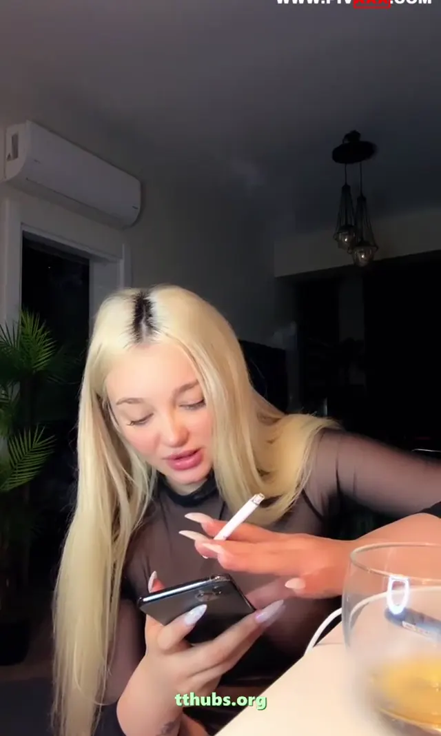 Ceyda aria canlıda transparan body ile amcığını elliyor - Porno Video — Türk ifşa · sahne 3