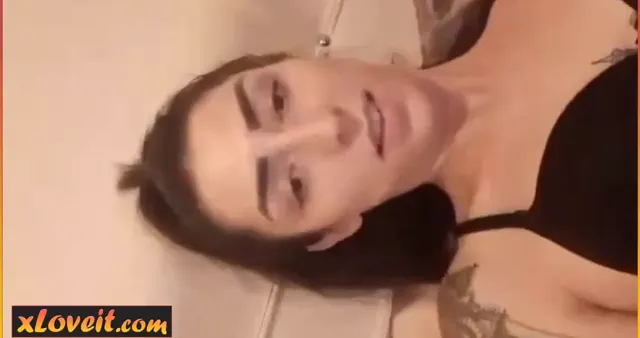 Damla Oruçoğlu üniversiteden arkadaşına sikildi — Amatör Porno · sahne 2