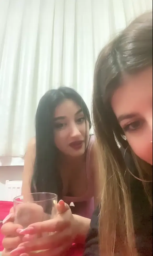 Dora — Dora Özel · sahne 2