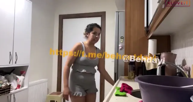 Ebru Gezen ifşa Katıl Youtube Part 19 — Ebru Gezen — Türk ifşa · sahne 2