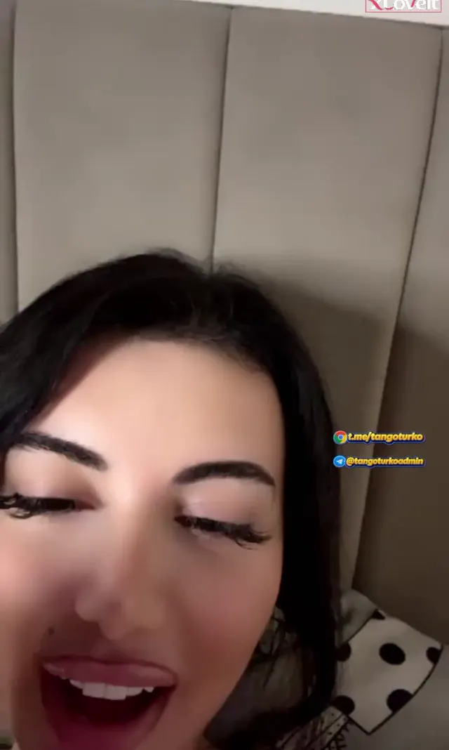 Eda Aslı ifşa Mütiş hatundan nude yayın — Canlı Yayınlar · sahne 1