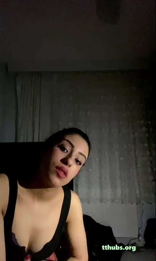 Elaa Bella Özel +1E1 — Türk ifşa · sahne 3