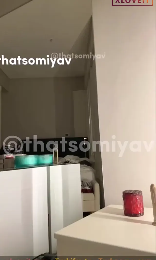 Gizemsavagex ifşa Amını yağlayıp yemek masasının üstünde dildo soktu — Gizem Savagex — Türk ifşa · sahne 2