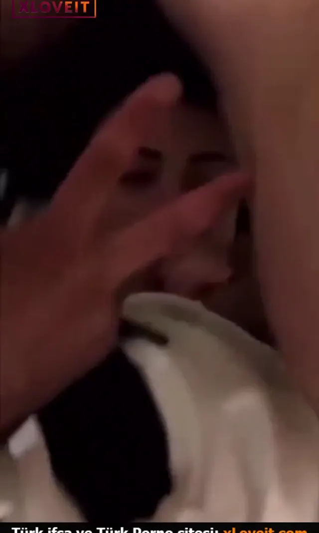 Grup porno 4 kişi şişman kadını sikiyor — Amatör Porno · sahne 3