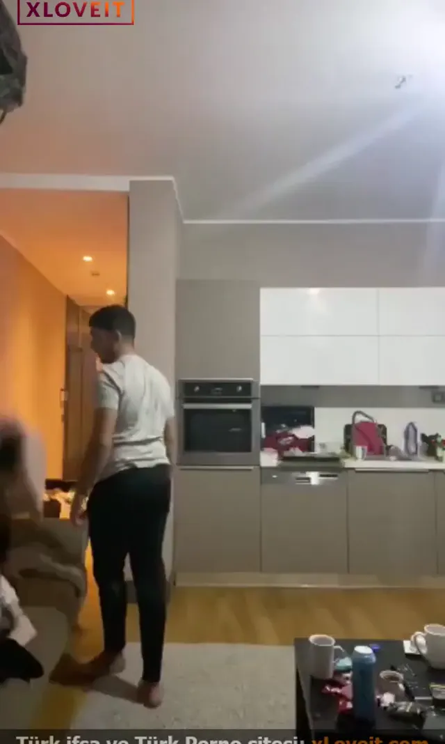 Horoz Dövüşü yapıyorlar sanırım — Türk ifşa · sahne 1