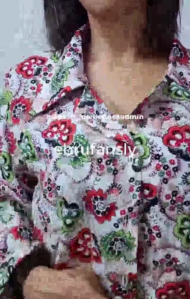 HotTurkishWife Ebru Şalvarlı video çekti — Bedava Porno · sahne 1