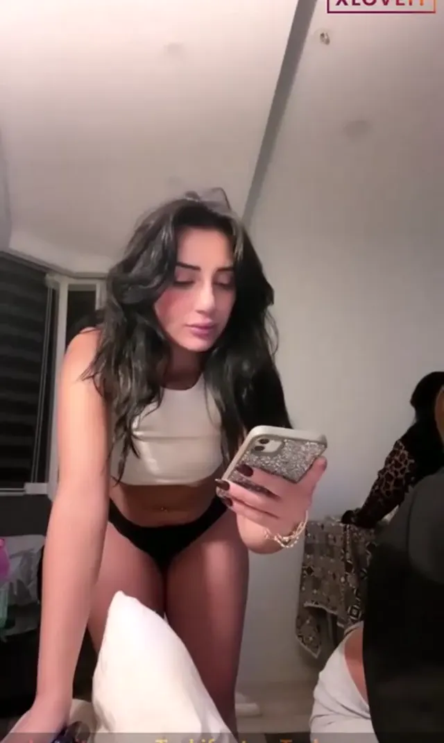 inci — inci ifşa 2 Sexy kızdan danslı yayın · sahne 2