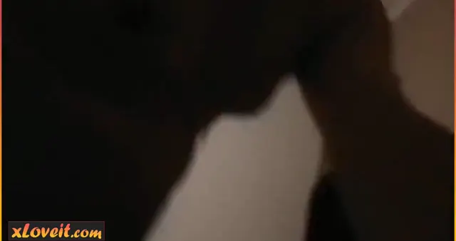 iş adamı sekreterini sikiyor — Amatör Porno · sahne 1