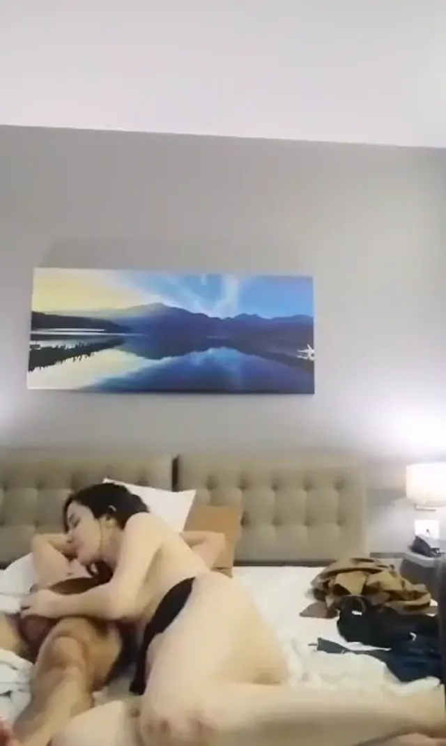 Kekoya otelde veren hanım kız — Amatör Porno · sahne 2