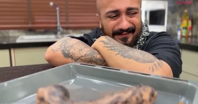 Konulu Türk Porno HD Lanetkeliniz Sikişteyiz programında — Lanet Kel — Konulu Porno · sahne 1