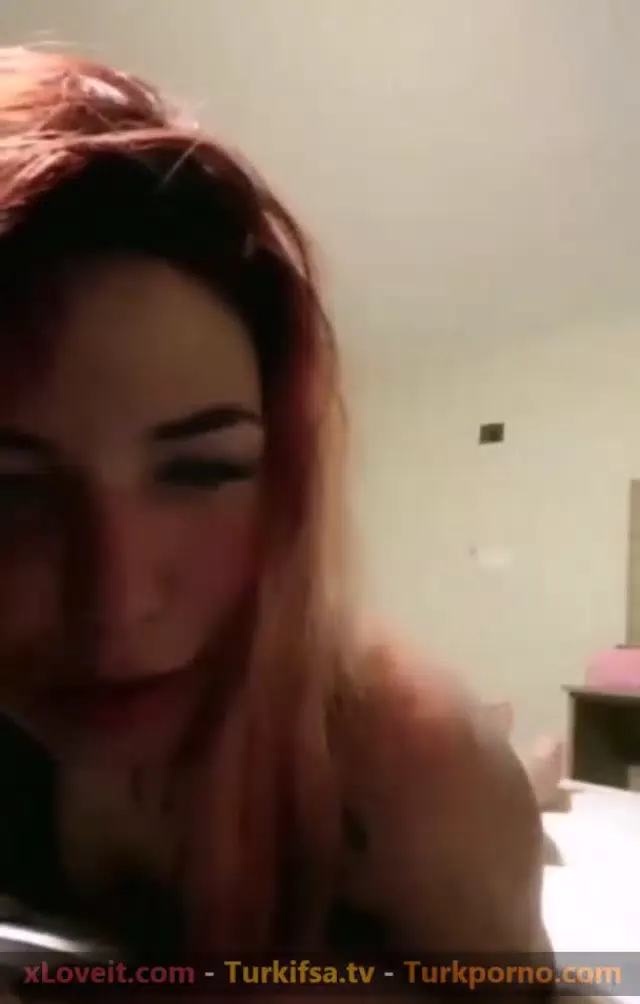 Laliberta ifşa Yanındaki lavuk kıskanıp amını kapadı — Tango Lali — Bedava Porno · sahne 3