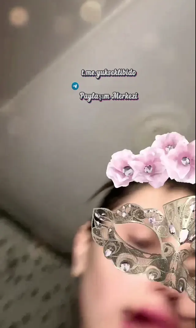 Lara🐾🐾   Tango Live 2024-11-22 03-30-40 (1) — Tango Lara — Canlı Yayınlar · sahne 2