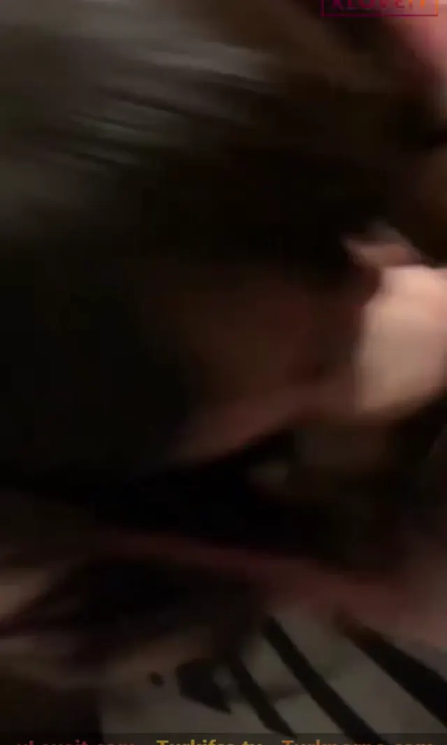 Larissalena ifşa Türk hatun Ağzıyla yarrağı vakumladı — Mobil Porno · sahne 3