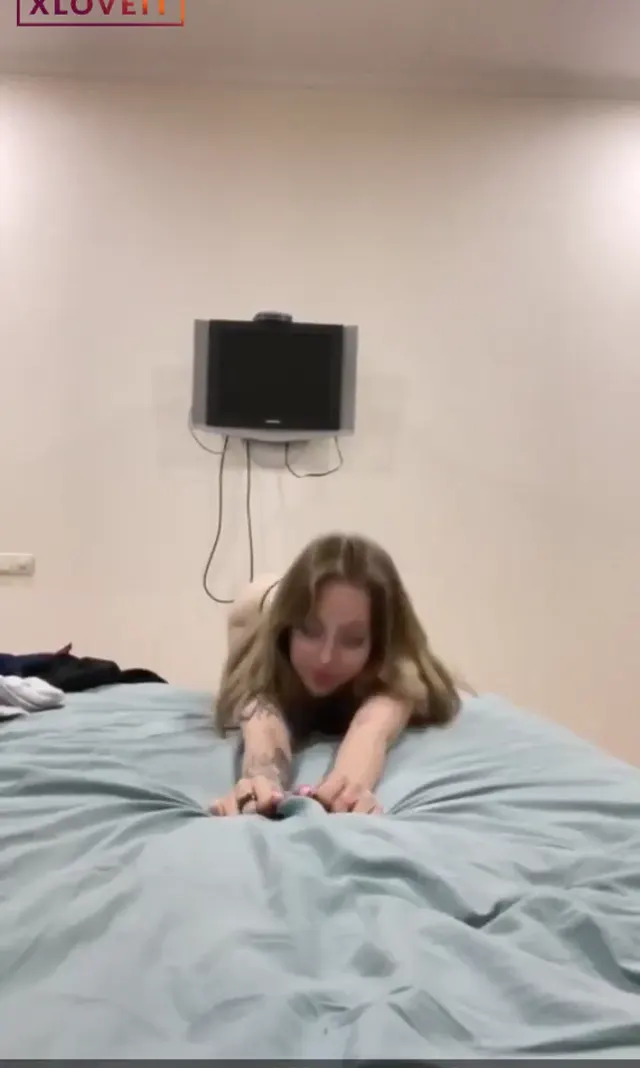 Luna Bognya ifşa nude TangoLive yayın yaptı — Luna Bognya — Canlı Yayınlar · sahne 3