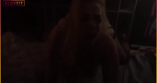 Mature porno Türk sarışın sikiliyor — Amatör Porno · sahne 1