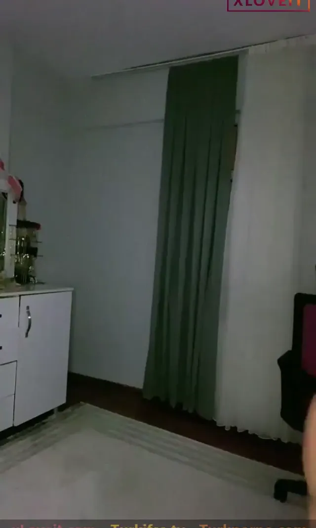 Tango Melis — Tango Melis ifşa Kocaman götünü canlı yayında sergiledi · sahne 2