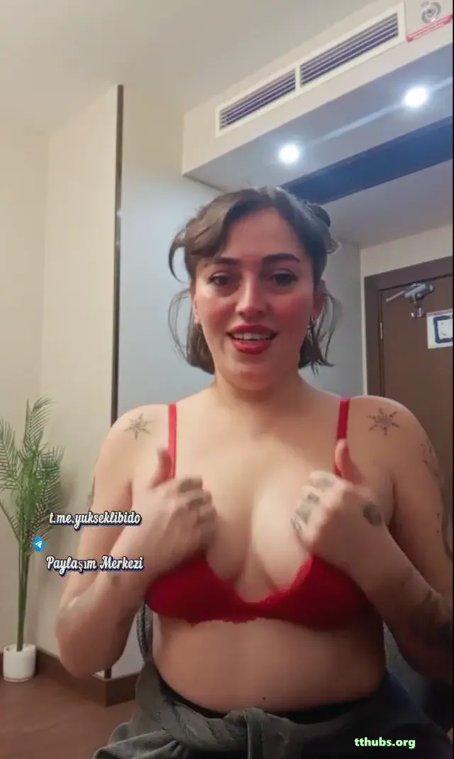 Melodi Özel Ve Grup — Tango Melodi — Türk ifşa · sahne 1