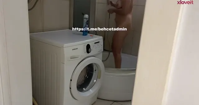 Murphy duşta sikiş fantezisini gerçekleştirdi — Konulu Porno · sahne 1