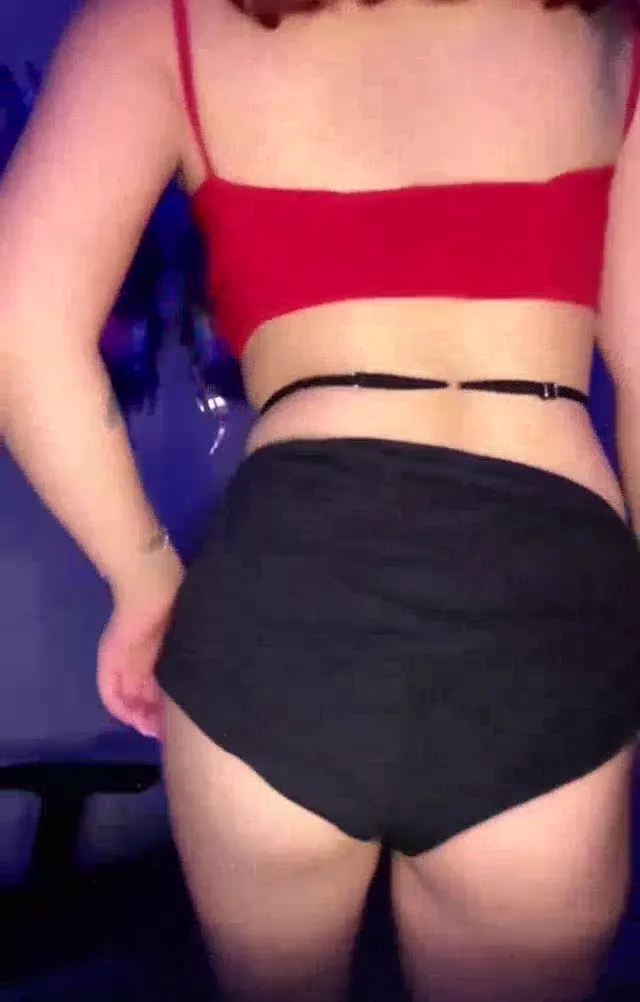 Özgemsi ifşa Üniversiteli ateşli kızın yayını — Bedava Porno · sahne 2