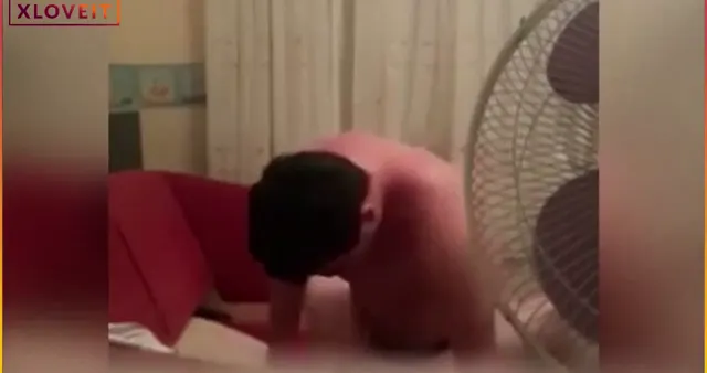 para karşılığı ilk defa sikişen Türk kızı — Amatör Porno · sahne 2
