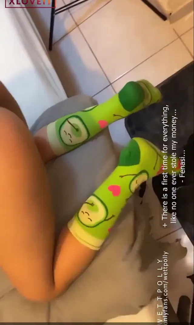 Parkta bankta tanıştığı kızı eve atıp sikti — Wettpolly — Konulu Porno · sahne 3