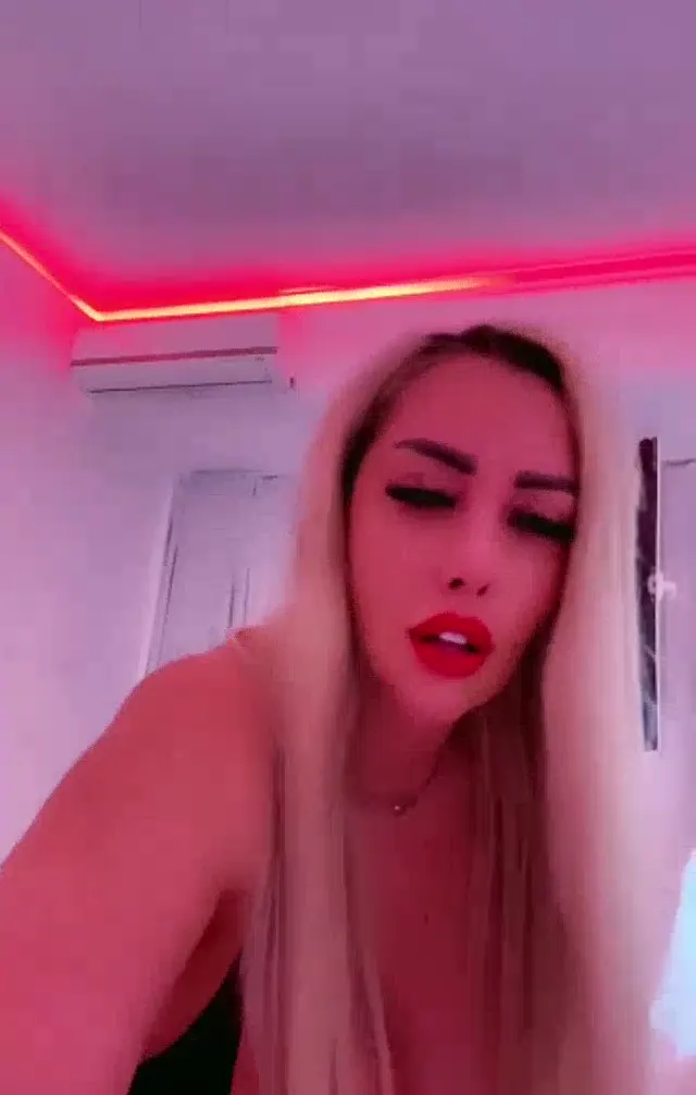 Parissins ifşa Türk escort tokmakçısıyla yayın açtı — ilçin Karagöz — Bedava Porno · sahne 2