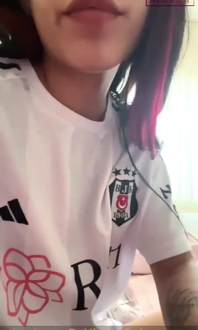 Selenn ifşa Sabah sabah amcık açtı — Canlı Yayınlar · sahne 3