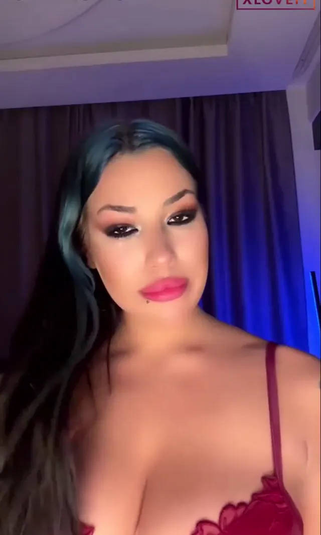 Serenay Okay ifşa Part 95 nude yayın seyret — Serenay Okay — Canlı Yayınlar · sahne 3