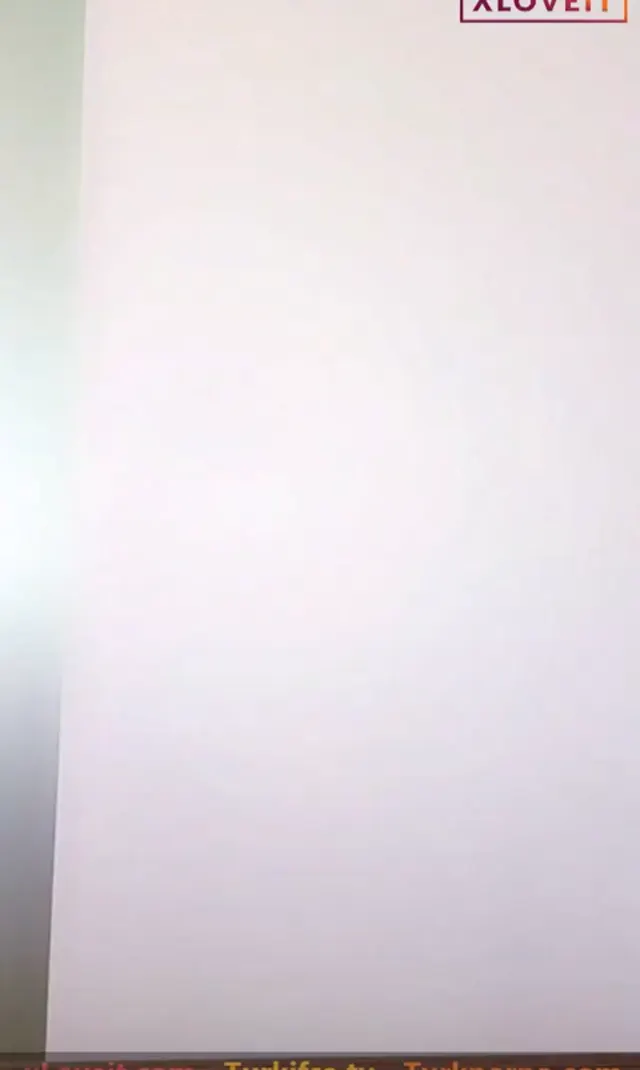 Serpil Cansız ifşa Pembe bikinisiyle amcık sergiledi — Serpil Cansız — Canlı Yayınlar · sahne 2