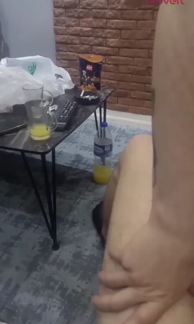 Sex alemi yapan çift 30dk sikişip üstüne patladı — Konulu Porno · sahne 1