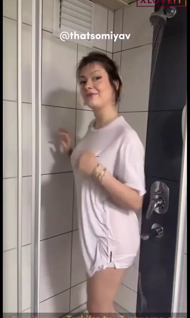 Simge Barank ifşa Abonelik videolarını seyret — Simge Barankoğlu — Türk ifşa · sahne 1