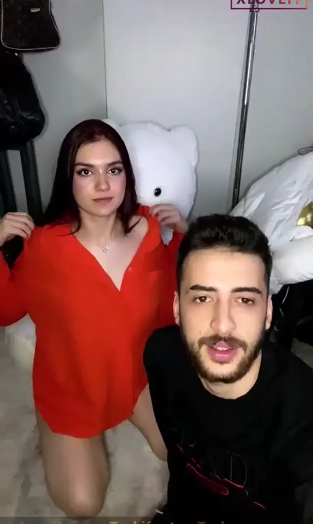 Sinsirella ifşa Manitasıyla nude yayın yaptı — Sinsirella — Canlı Yayınlar · sahne 2