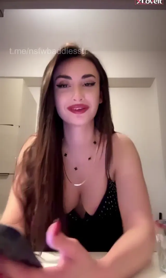 Tango Asena ifşa Güzel hatundan yarım saatlik yayın — Canlı Yayınlar · sahne 1