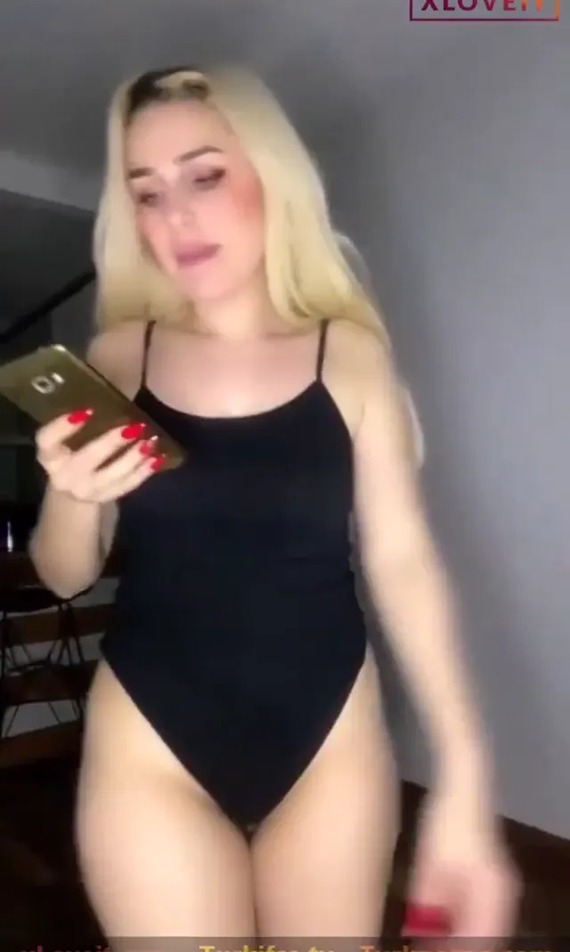 Tango Ayla ifşa Sarışın kızdan yayın seyret — Tango Ayla — Canlı Yayınlar · sahne 3