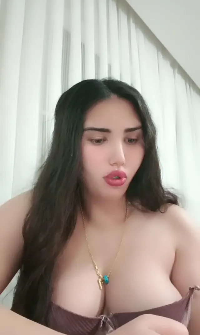 Tango Ays ifşa Büyük Memeli hatun yayında — Canlı Yayınlar · sahne 3