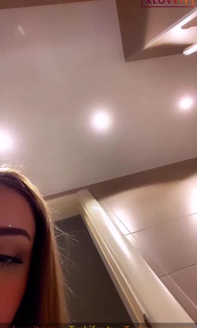 Tango Celine ifşa Efsane hatundan nude show izle — Tango Celine — Canlı Yayınlar · sahne 2