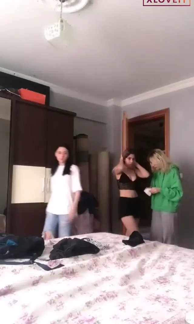 Tango Ece ifşa 2 ortam kızının canlı yayını — Tango Ece — Canlı Yayınlar · sahne 2